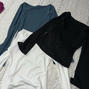 Amazon Women's Long Sleeve Tops - Black, White, and Blue